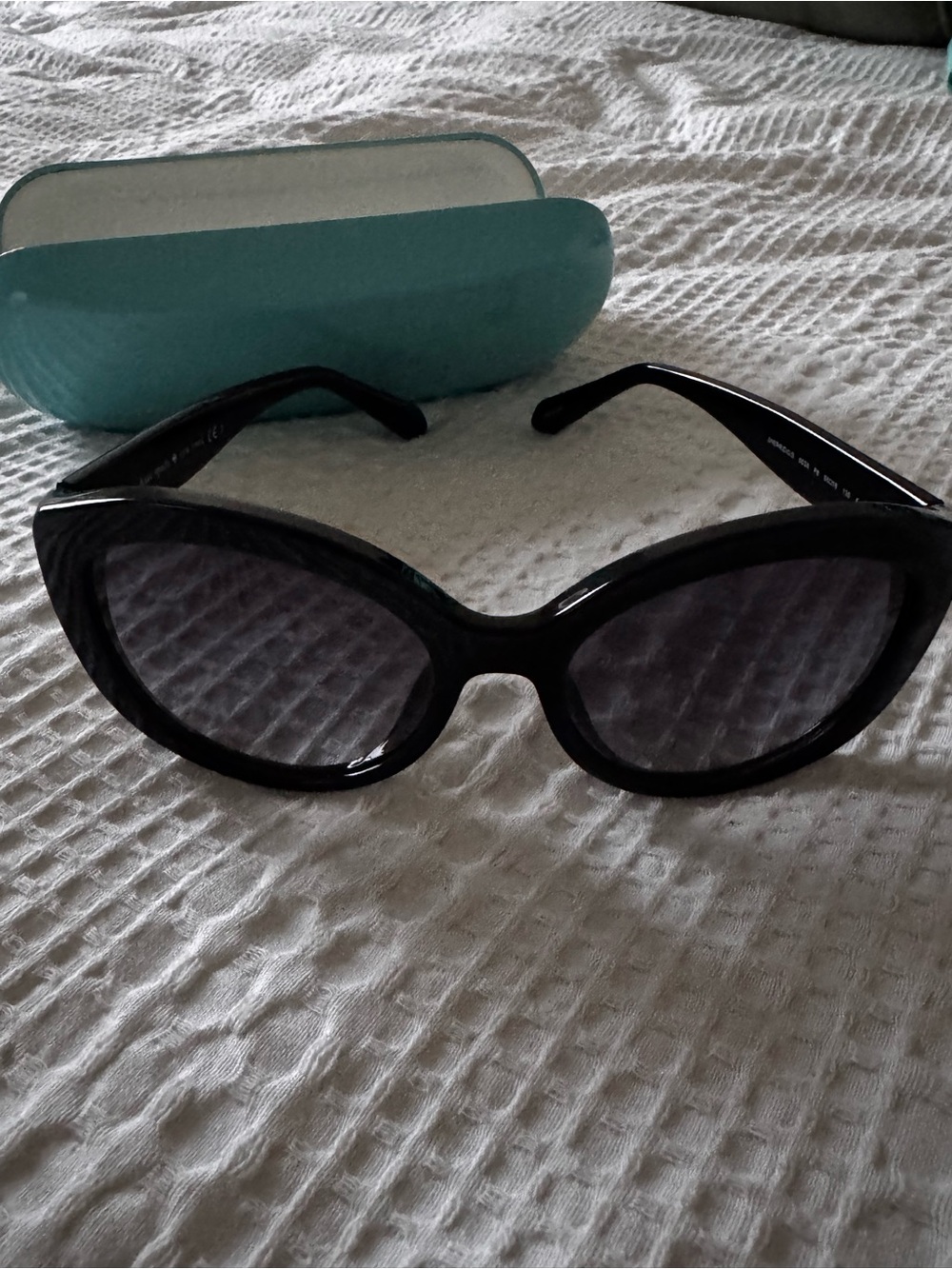 Kate Spade Black Women's Oversized Cat-Eye Sunglasses